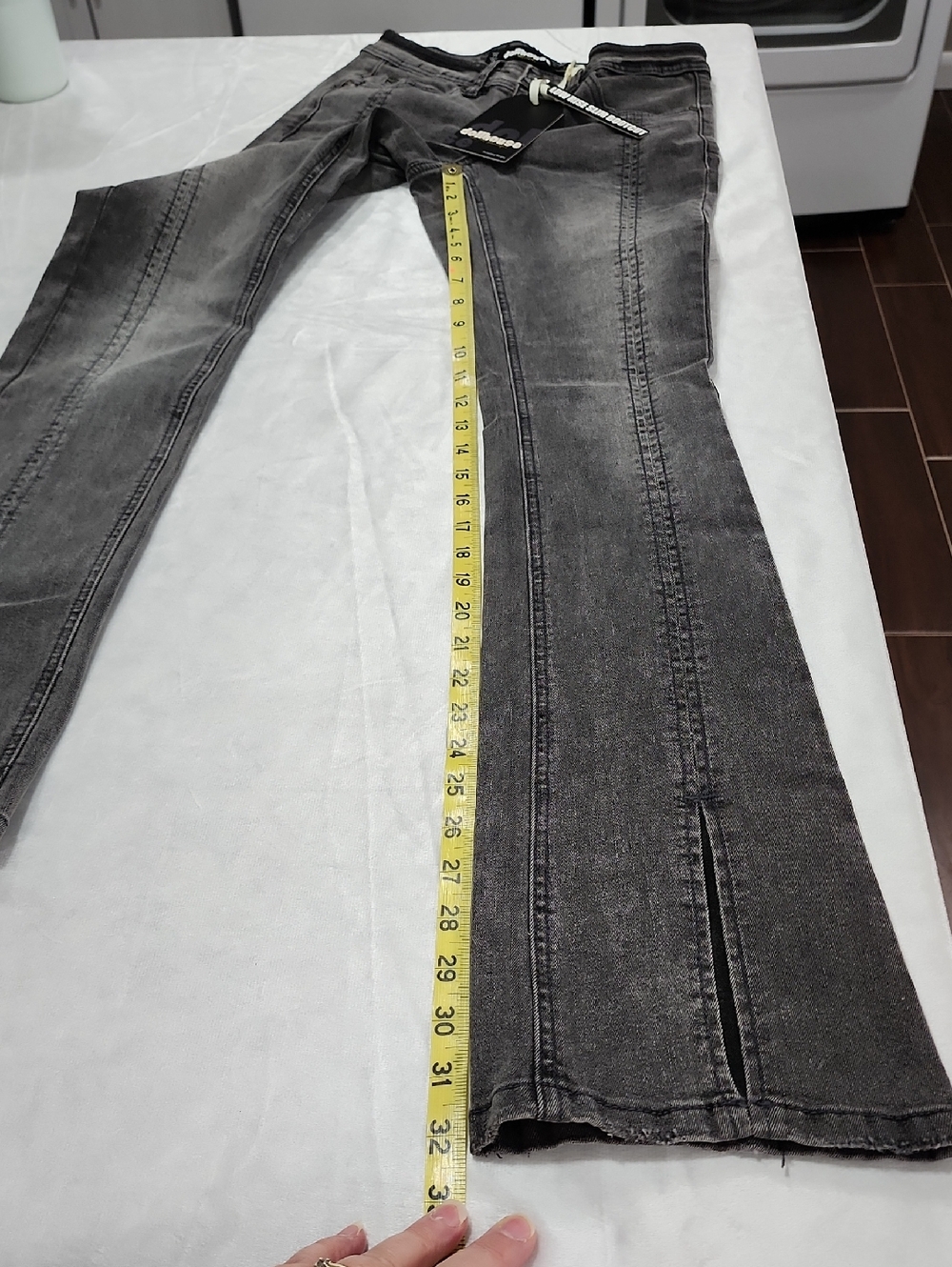Dollhouse Nikki Jeans Low Rise Slim Boot Cut. Size 1/2. Waist 25". Length 32". - Picture 10 of 16